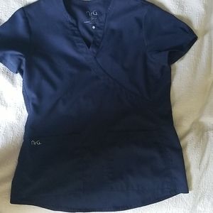 NRG barcode stretch scrub top